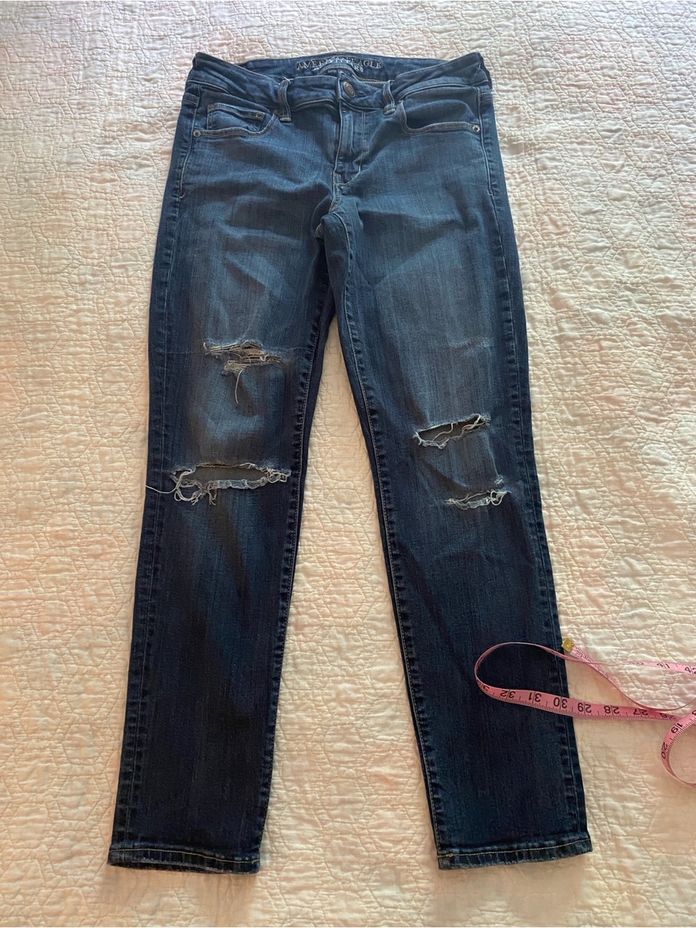 AMERICAN EAGLE - Distressed Dark Blue Skinny Jeans - Size: Women's 8 (short)